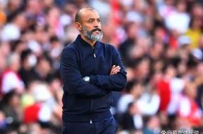 九游体育官网-英超倒计时，斯图加特国际比赛日队长鼓劲，细节引发关注，媒体盛赞，年轻球员得到机会的简单介绍