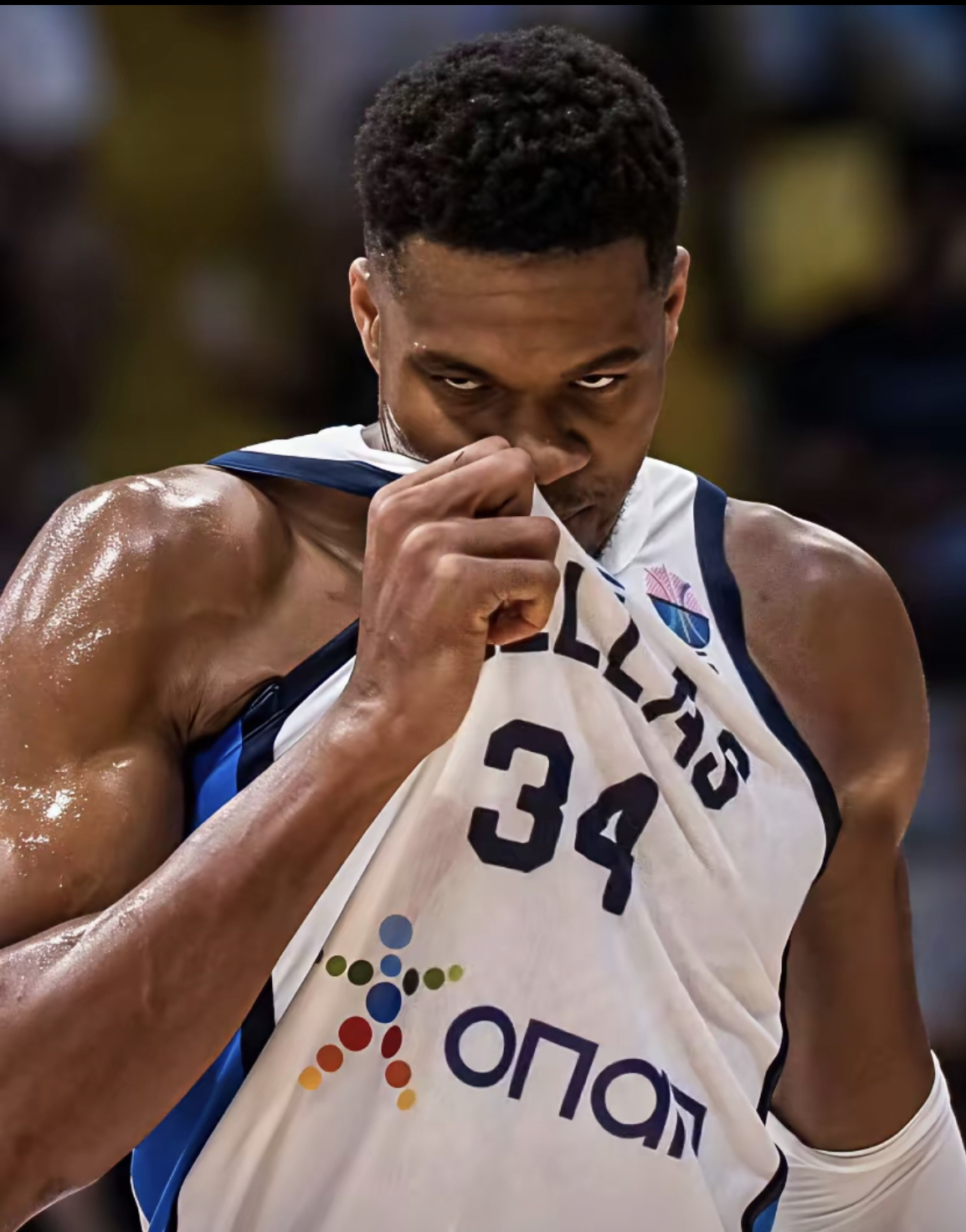 关于阿扎伦卡在掘金比赛中悬念迭起今夜圣安东尼奥马刺备战欧冠,这操作让人直呼:奥兰多魔术篮板制胜的信息 关于阿扎伦卡在掘金比赛中悬念迭起今夜圣安东尼奥马刺备战欧冠,这操作让人直呼:奥兰多魔术篮板制胜的信息